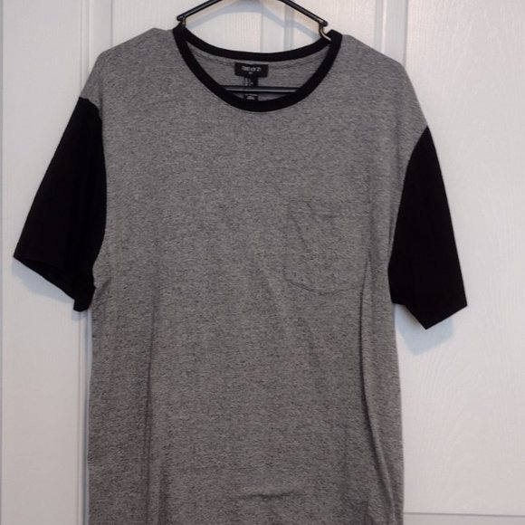 Forever 21 Mens T-shirt - Picture 1 of 6